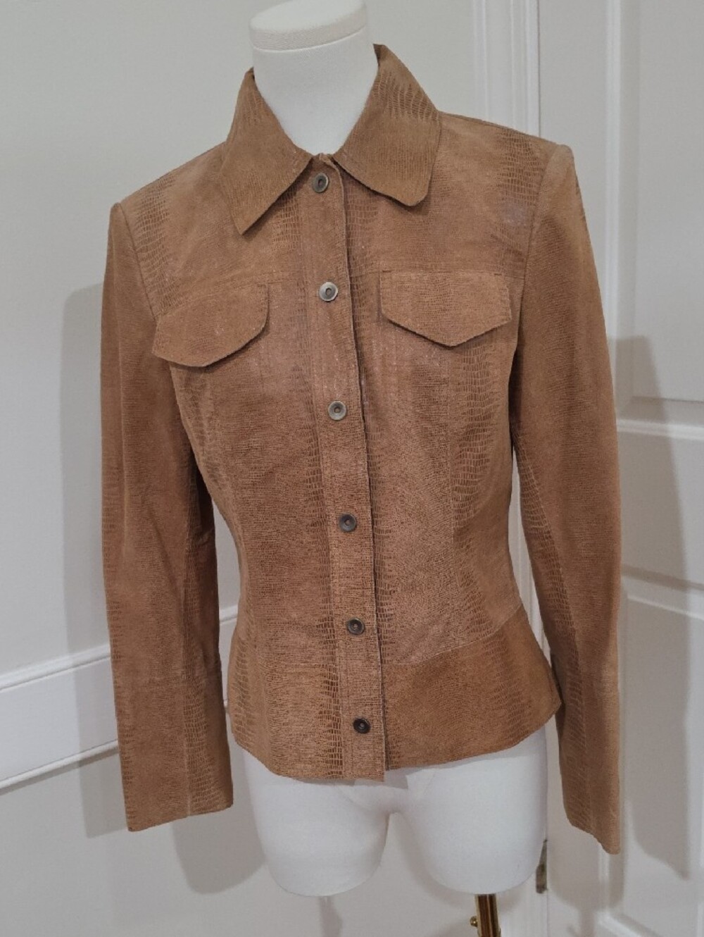 Classiques Entier Lizard-Embossed Suede Jacket (Size 4) - Picture 3 of 10